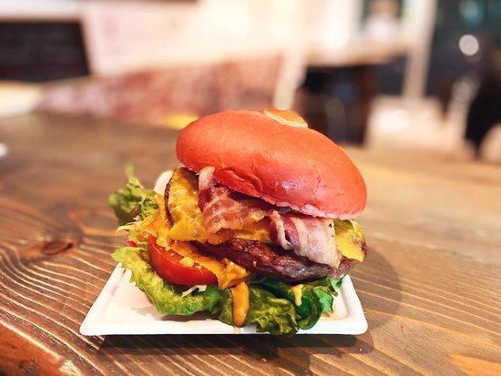 Carnivorous Panineria Hamburgheria